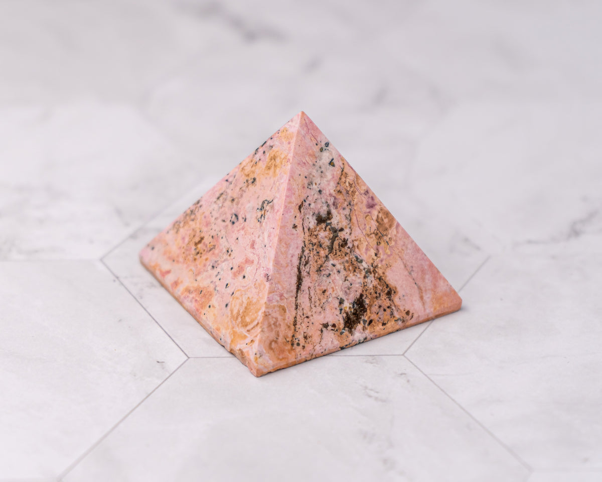 Peruvian Rhodonite Pyramid – 138 g