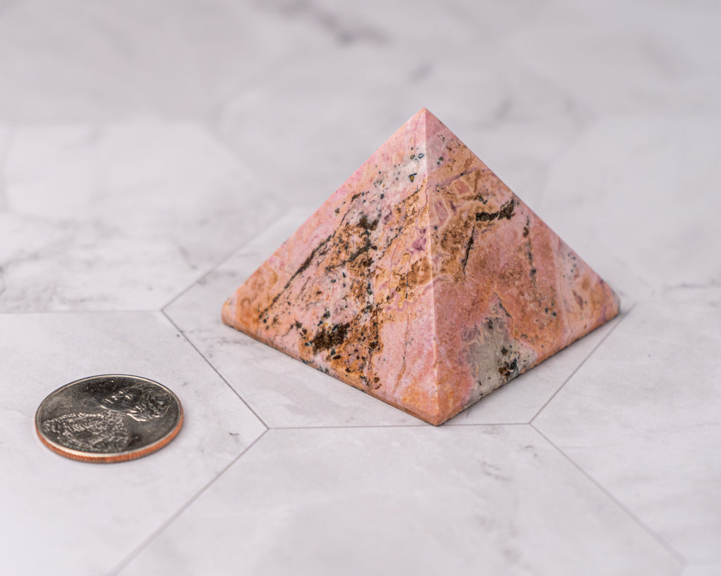 Peruvian Rhodonite Pyramid – 138 g