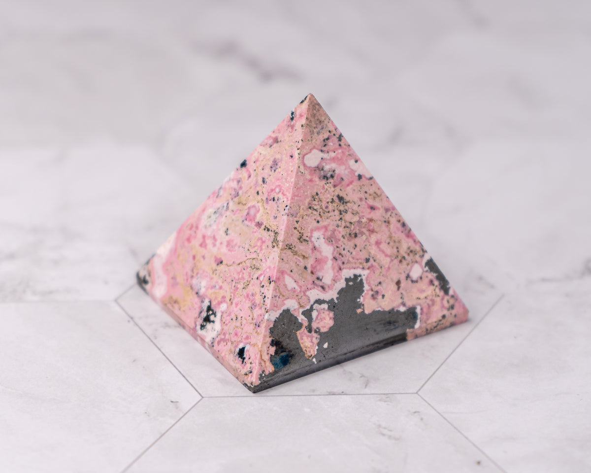 Peruvian Rhodonite Pyramid – 177 g