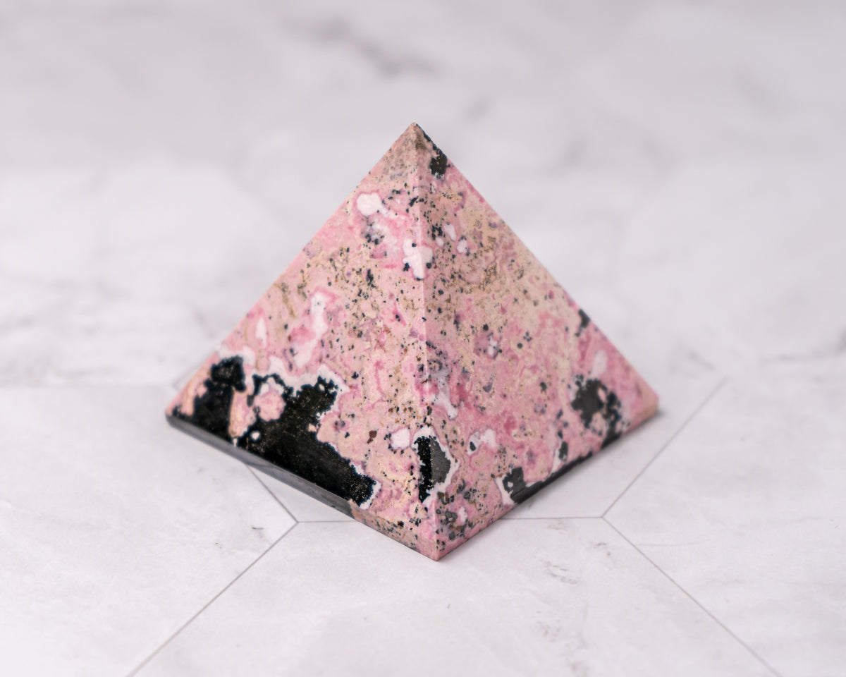 Peruvian Rhodonite Pyramid – 177 g
