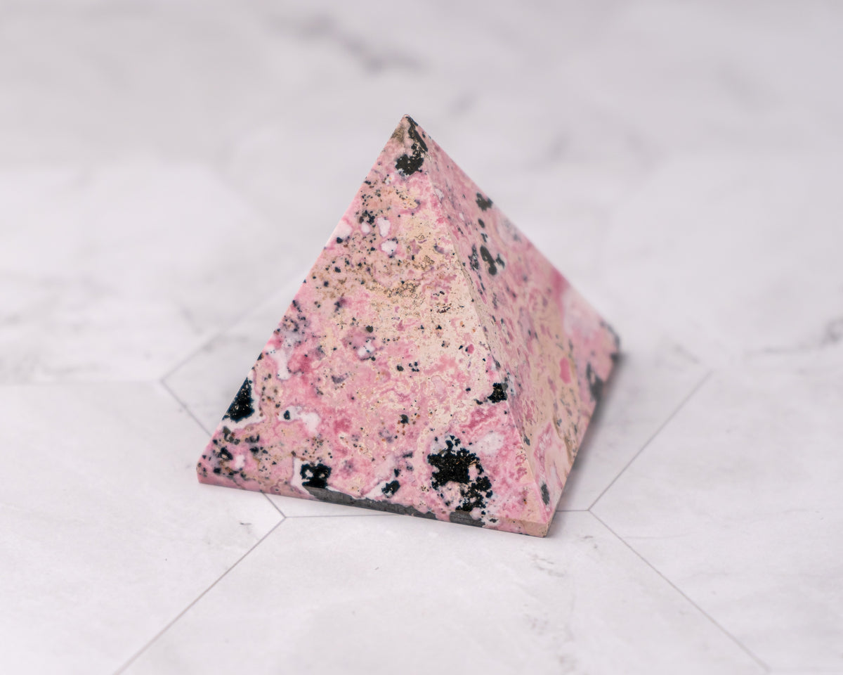 Peruvian Rhodonite Pyramid – 177 g