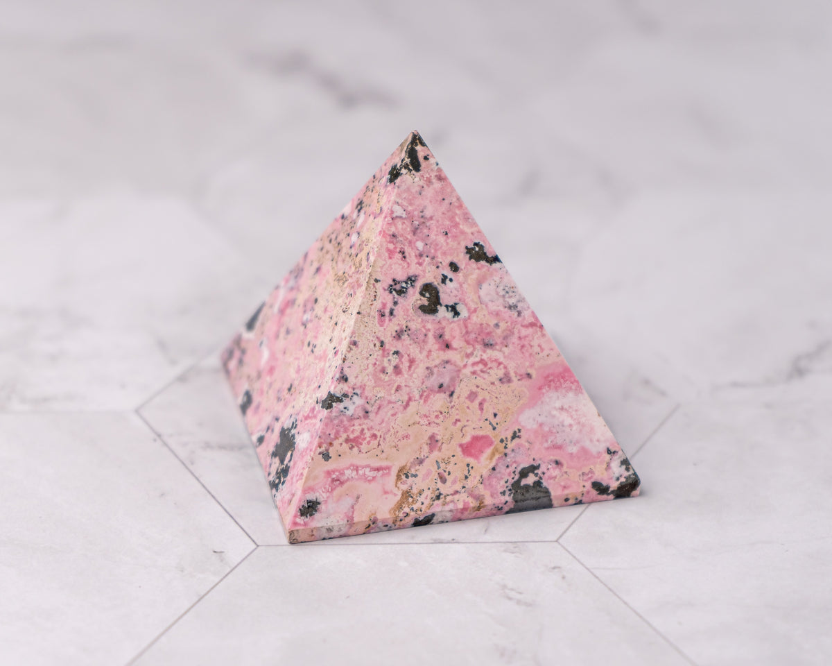 Peruvian Rhodonite Pyramid – 177 g