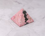 Peruvian Rhodonite Pyramid – 133 g