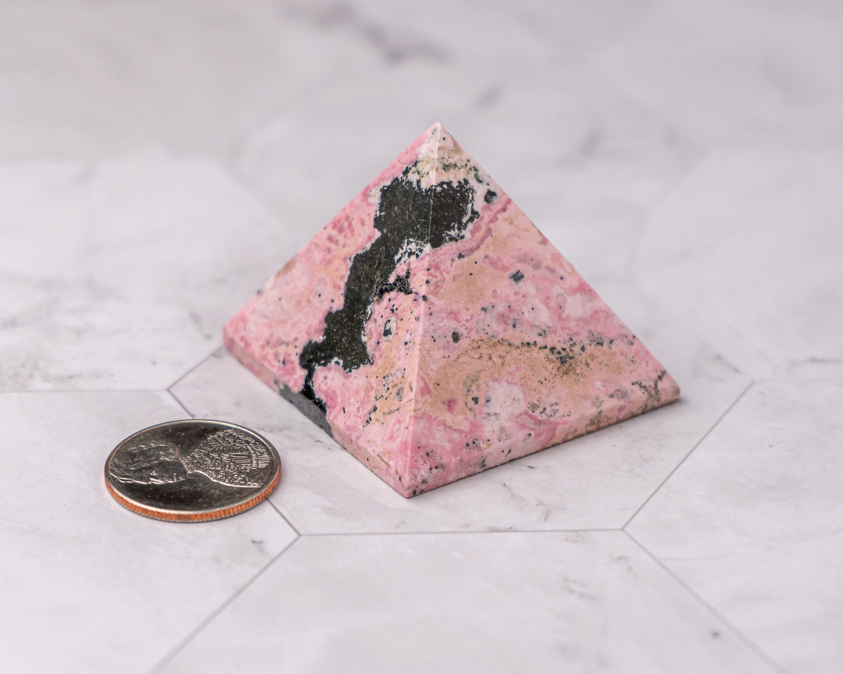 Peruvian Rhodonite Pyramid – 133 g