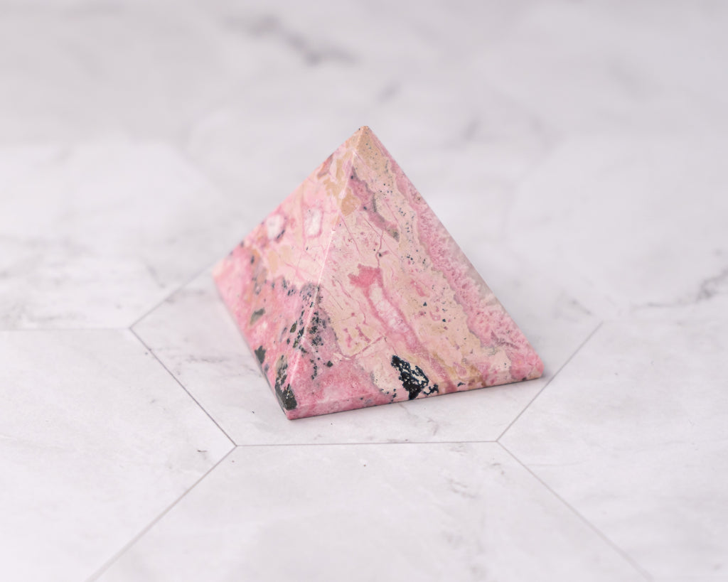 Peruvian Rhodonite Pyramid – 123 g