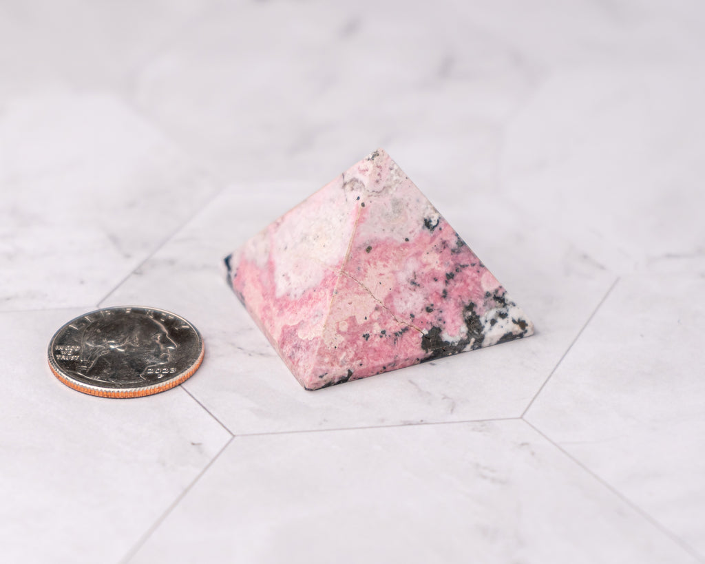Peruvian Rhodonite Pyramid – 53 g