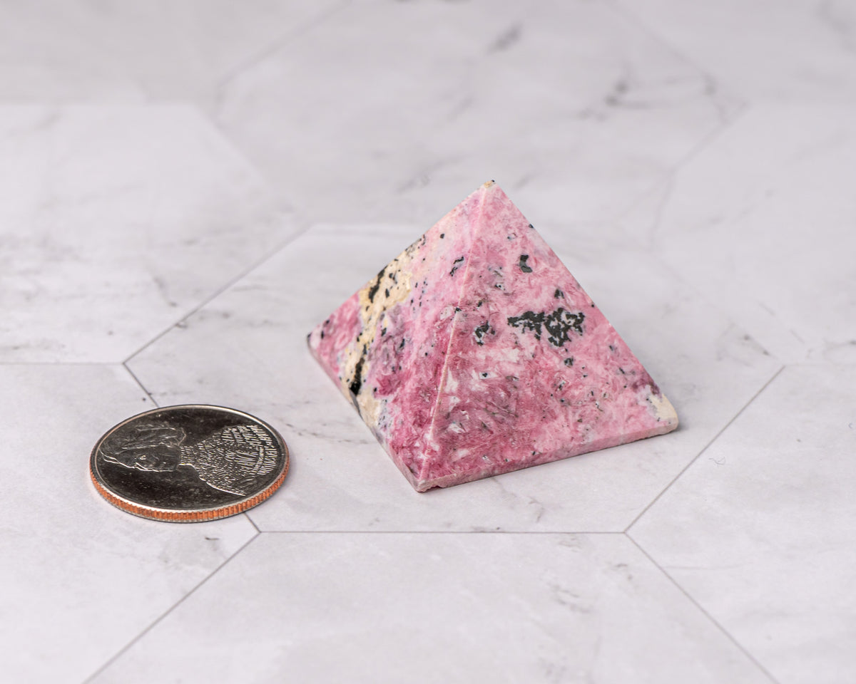 Peruvian Rhodonite Pyramid – 46 g