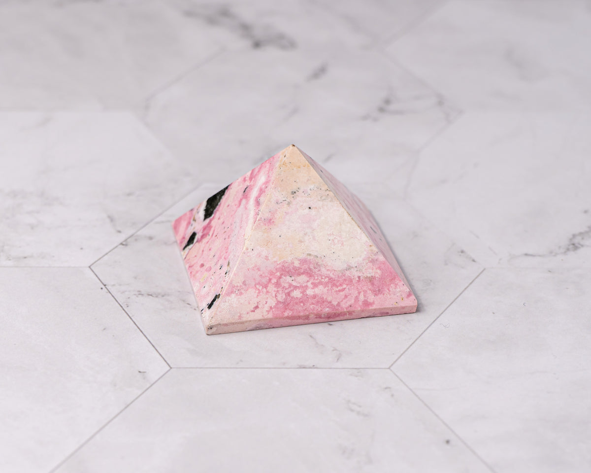 Peruvian Rhodonite Pyramid – 78 g