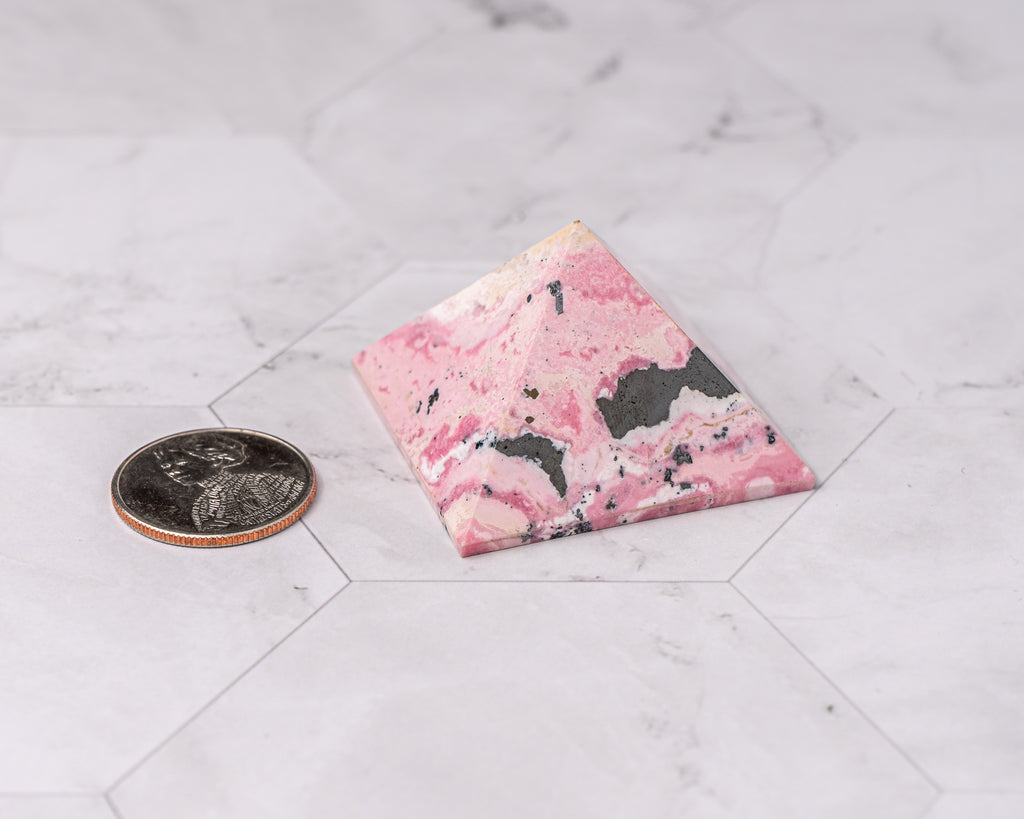 Peruvian Rhodonite Pyramid – 78 g