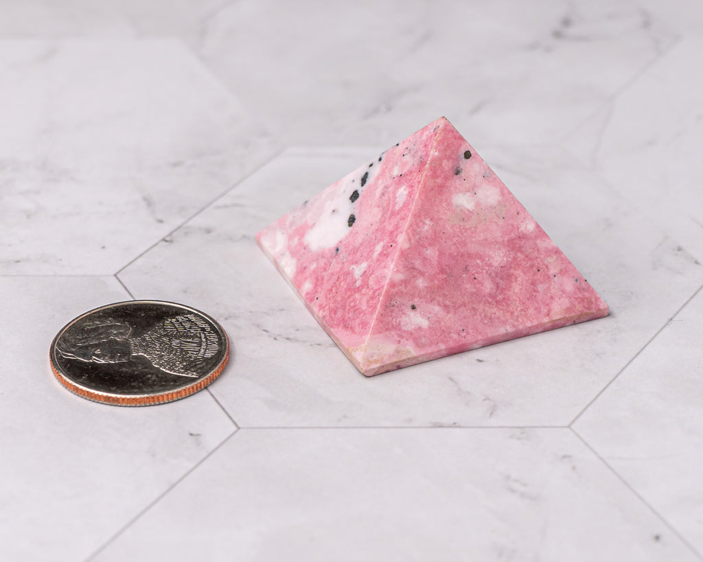 Peruvian Rhodonite Pyramid – 48 g