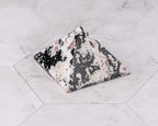 Peruvian Rhodonite Pyramid – 55 g