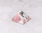 Peruvian Rhodonite Pyramid – 50 g
