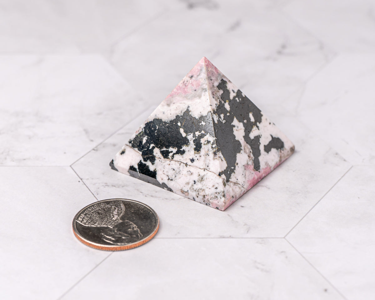 Peruvian Rhodonite Pyramid – 78 g