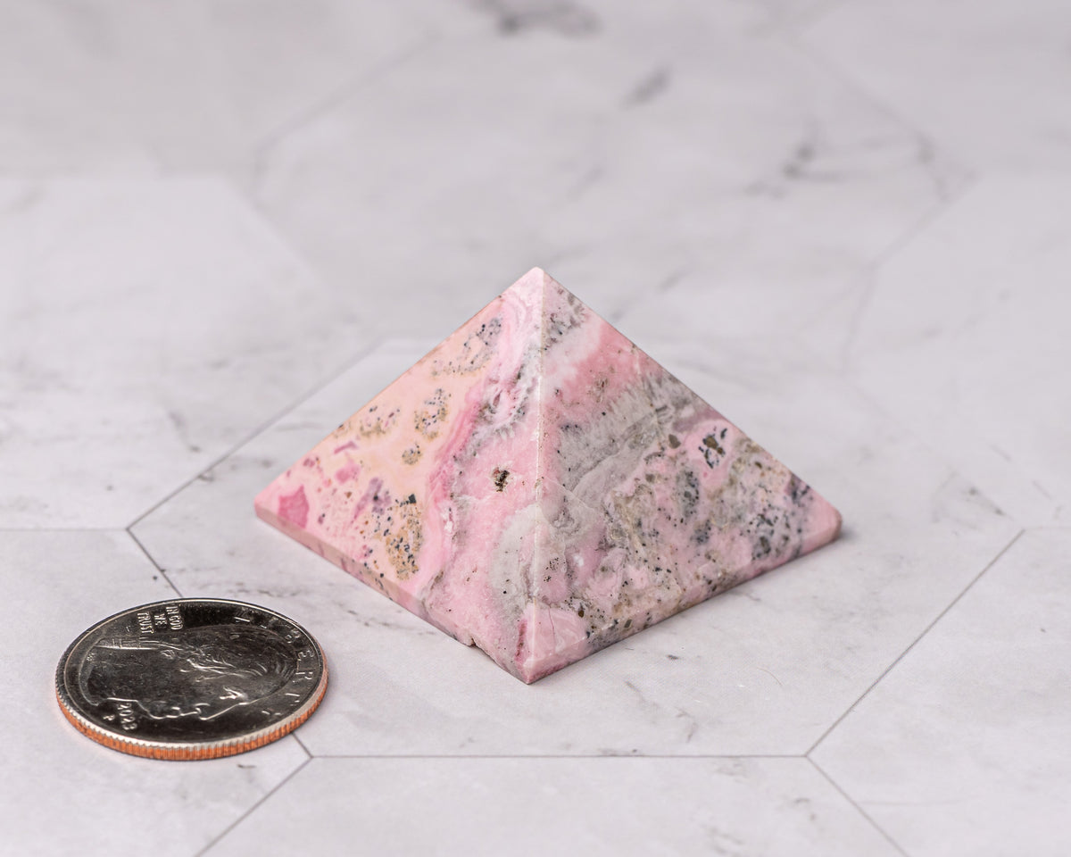 Peruvian Rhodonite Pyramid – 57 g