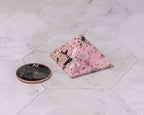 Peruvian Rhodonite Pyramid – 34 g